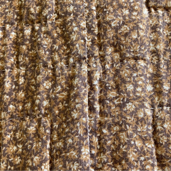 Vintage Log Cabin Quilt in Brown and Cream Queen Size - Picture 10 of 10